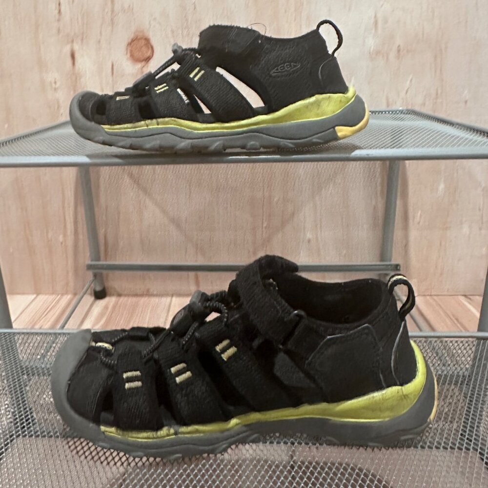 Keen Newport H2 Closed Toe Water Sandals Washable Adjustable Strap Boys Size 11 - Picture 16 of 16